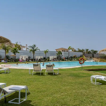 Beautiful 3 Bedroom - 6 Pools - 291 *